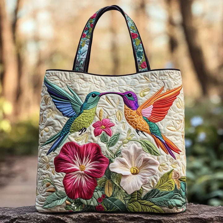Caroline | Gesteppte Tragetasche mit Motiv Zwei Kolibris im Flug
