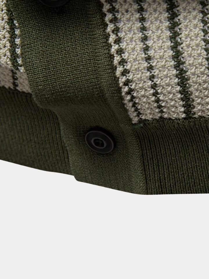 Vinzenz | Gestreiftes Strick-Poloshirt mit Knopfleiste