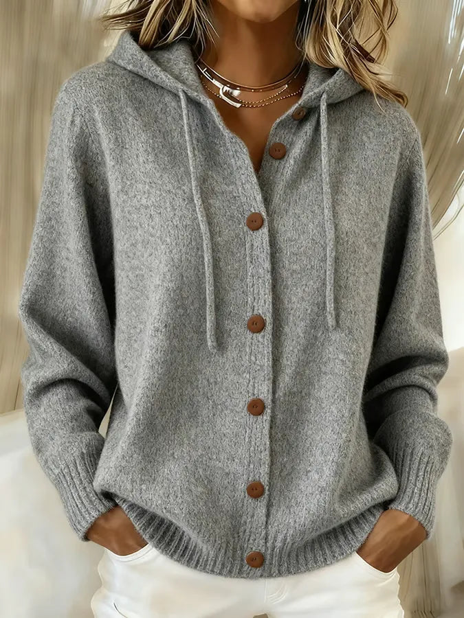 Susanne | Strickjacke mit Kapuze und Knopfleiste