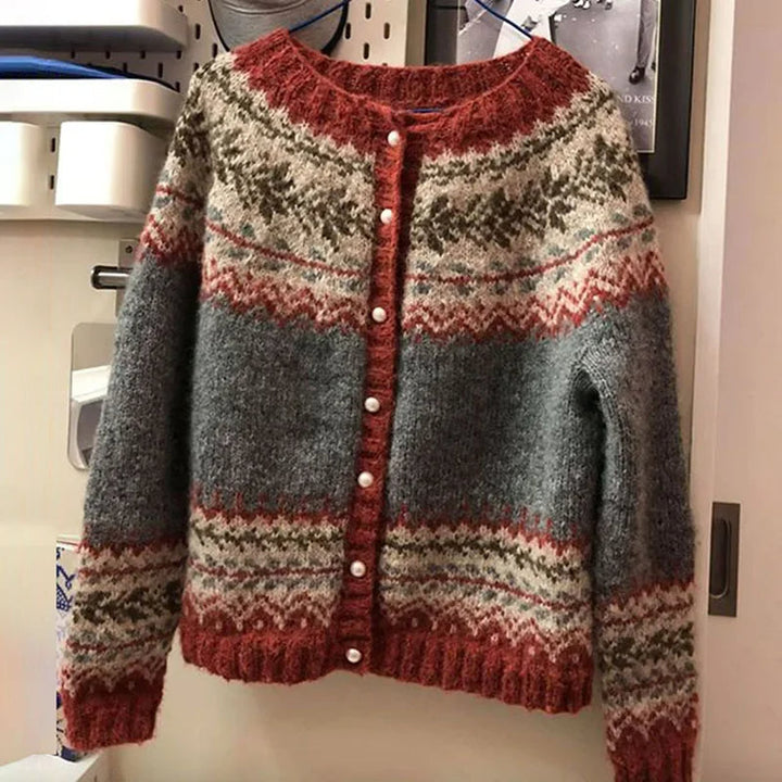 Claudia | Strickjacke im isländischen Vintage-Stil