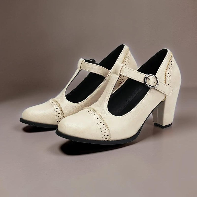 Marlene | Lochgenagelte Absatzschuhe Mit Riegel